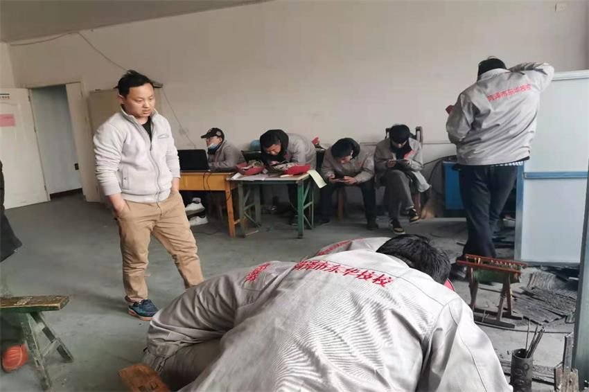 點擊查看詳細信息<br>標題：學員培訓中 閱讀次數：4005